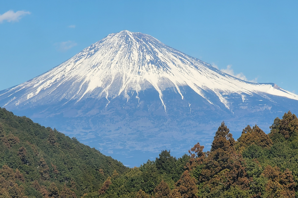富士山 公式 山梨キャンプリゾート くうねるたす リゾグラ リゾートグランピングドットコム